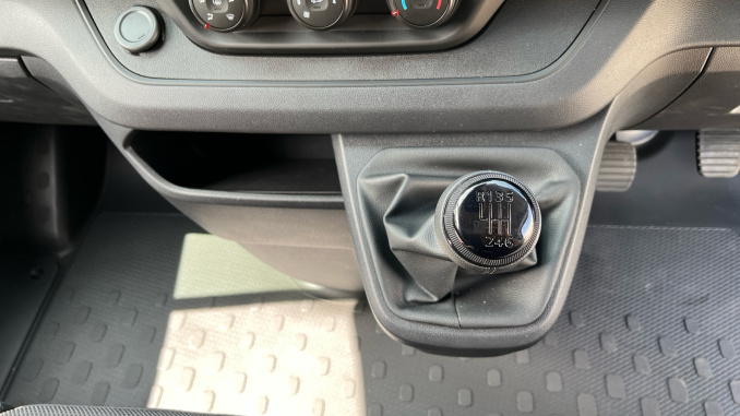 Renault Trafic Lwb Diesel LL30 Blue dCi 130 Advance [Safety] Van - Image 31